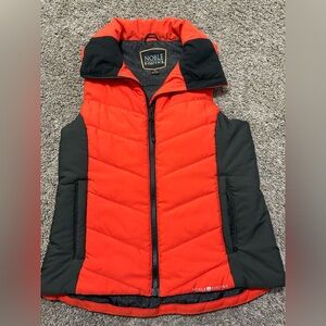 Noble Equine Women’s Vest Orange Black‎ XS Horseback Riding quilted w/pockets